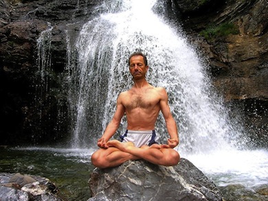 Tanumânasî Meditación en postura del Loto (Padmasana) - Wikicomm