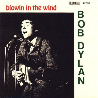 1962 sjunger Bob Dylan sin ”Blowing in the Wind” (Wikicommons)