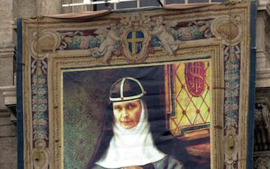 Porträtt av Elisabeth Hesselblad i Peterskyrkan i Vatikanstaten i samband med att hon saligförklarades den 9 april 2000. Arkivbild. Foto: Pier Paolo Cito/AP/TT