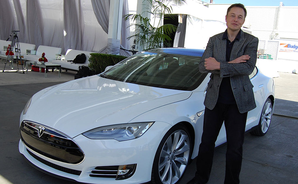 1024px-Elon_Musk,_Tesla_Factory,_Fremont_(CA,_USA)_(8765031426)